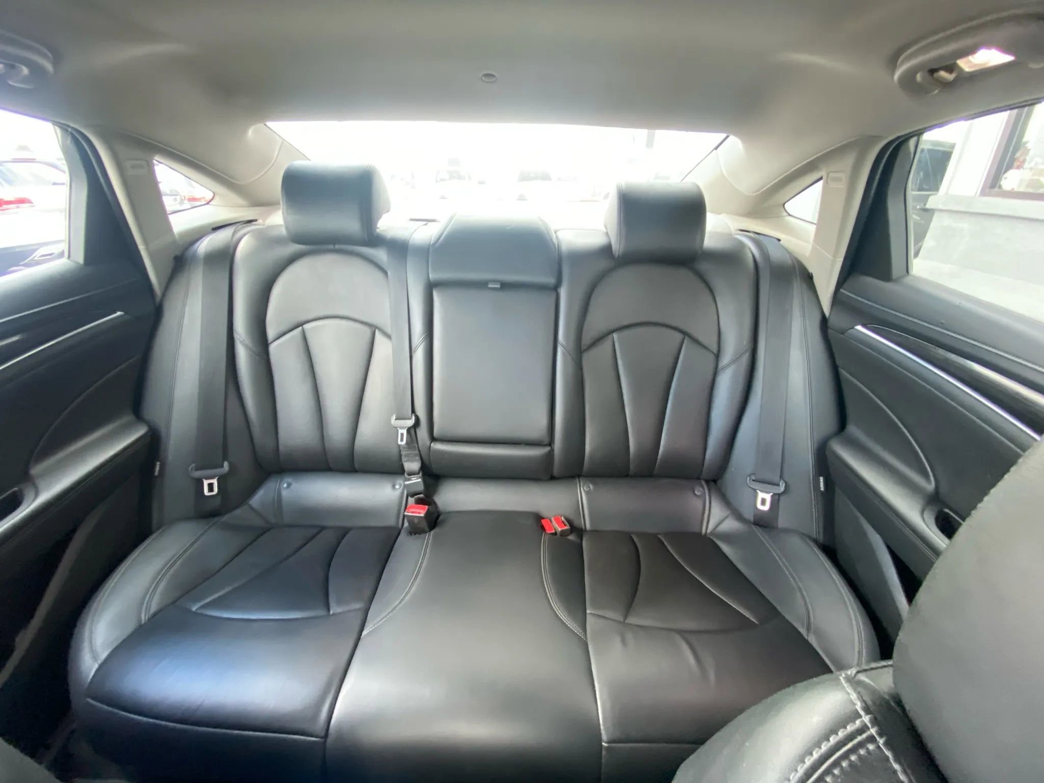 Used 2018 Buick LaCrosse Essence image 18