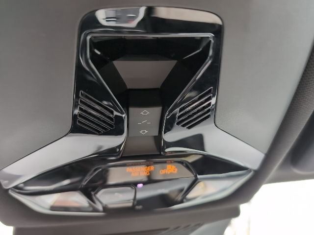 Used 2025 BMW X1 xDrive28i w/ Convenience Package image 19