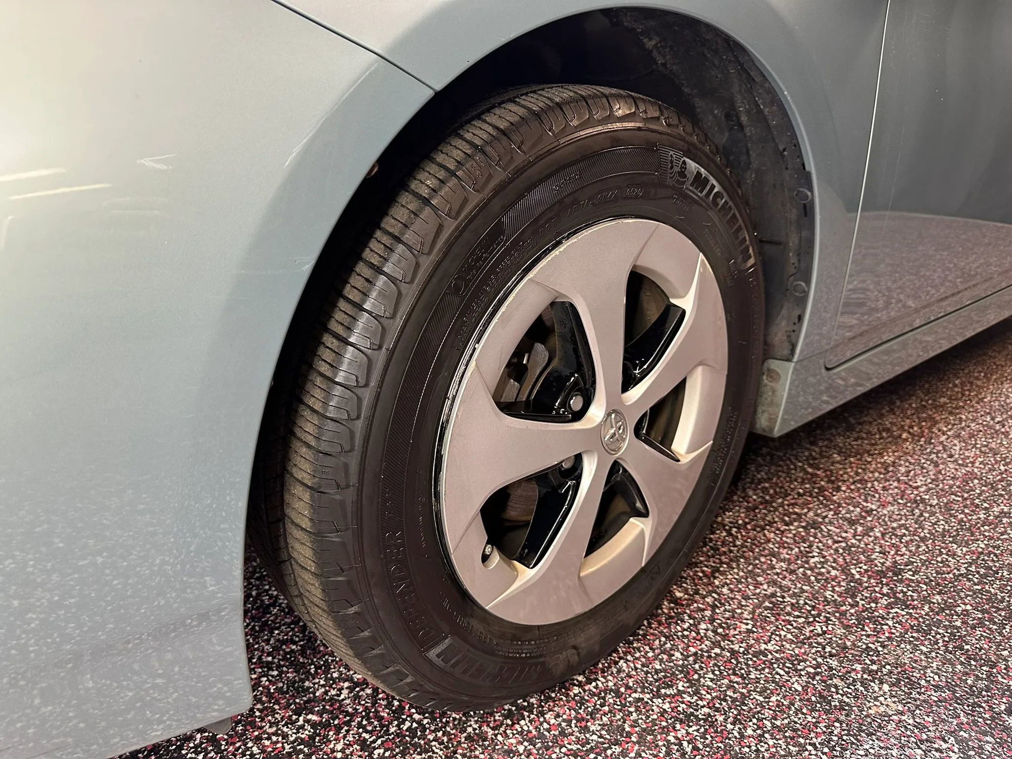 Used 2012 Toyota Prius Three FWD image 32