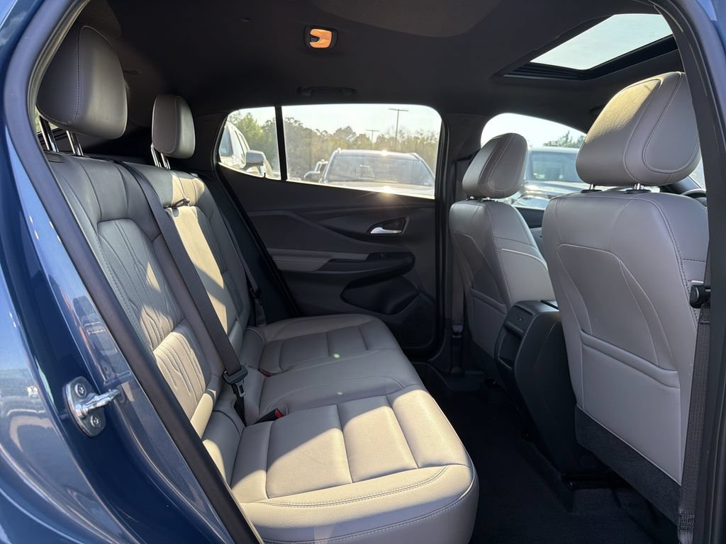 Used 2024 Buick Envista Avenir FWD image 16