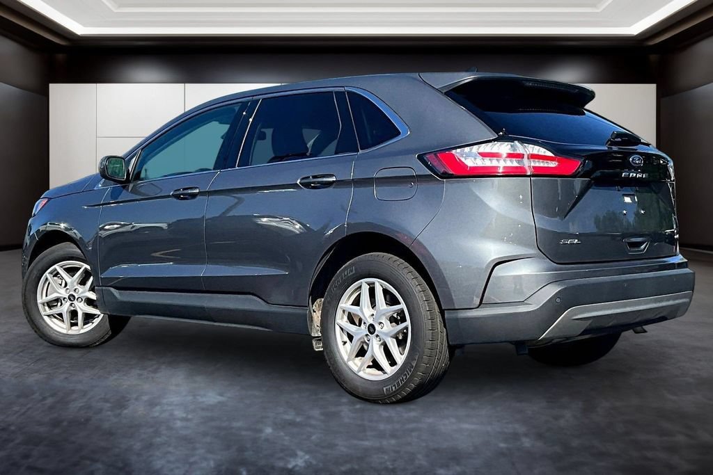 Used 2024 Ford Edge SEL w/ Convenience Package AWD/4WD image 4
