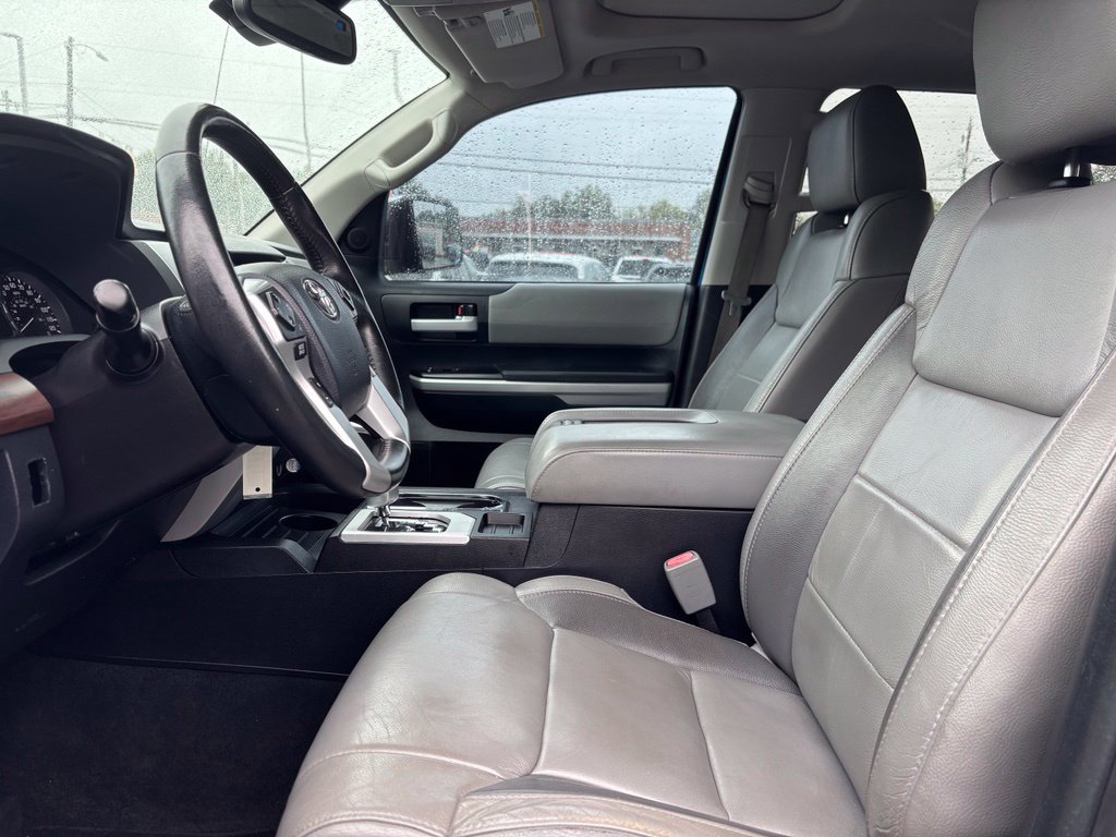Used 2018 Toyota Tundra Limited w/ Limited Premium Package AWD/4WD image 21