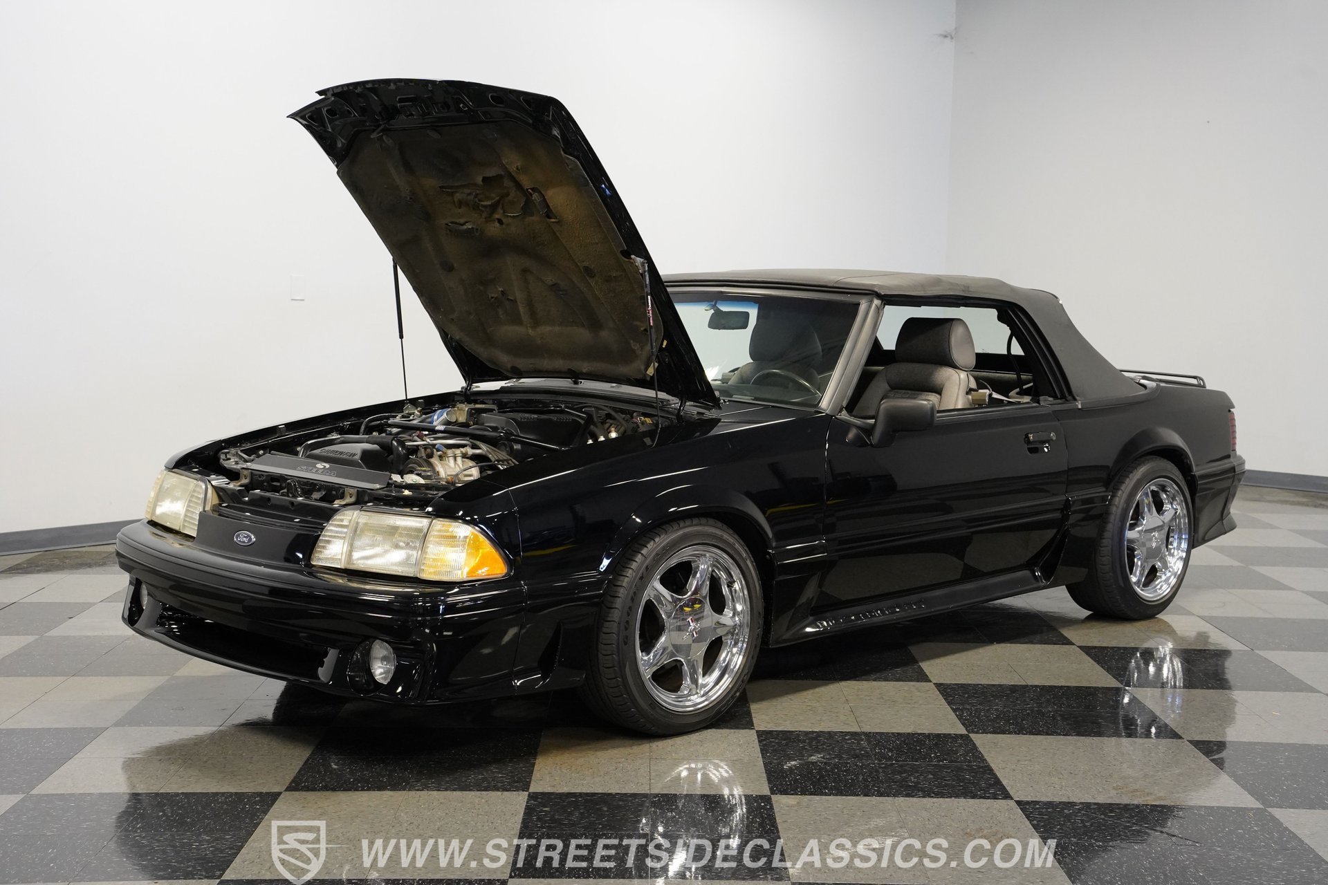 Used 1989 Ford Mustang GT RWD image 32
