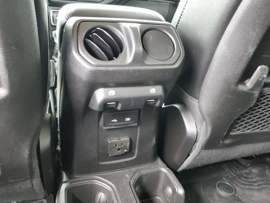 Certified 2019 Jeep Wrangler Unlimited Rubicon AWD/4WD image 11