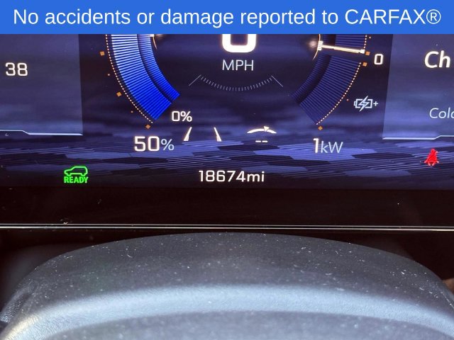 Certified 2024 Chevrolet Equinox EV LT FWD image 23