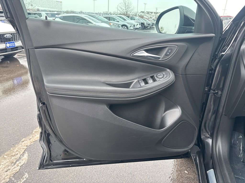 Used 2023 Buick Encore GX Preferred w/ Cold Weather Comfort Package image 15