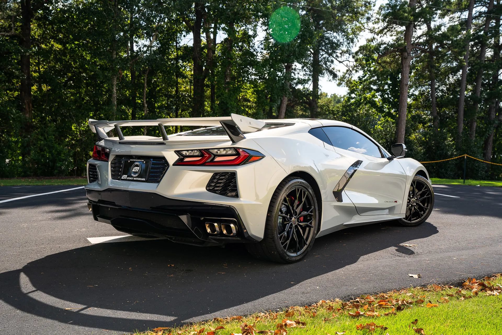Used 2022 Chevrolet Corvette Stingray Preferred Cpe w/ Z51 Performance Package RWD image 3