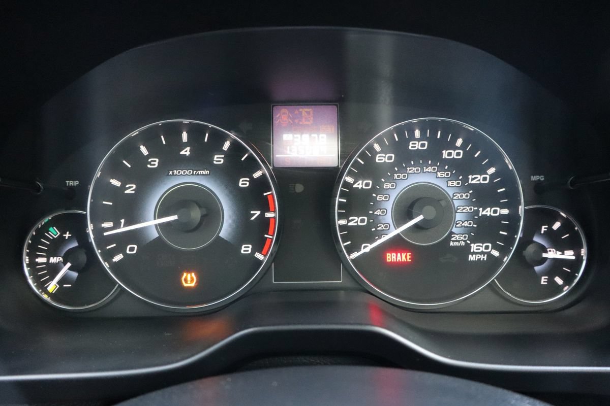 Used 2010 Subaru Legacy 2.5GT Limited AWD/4WD image 34