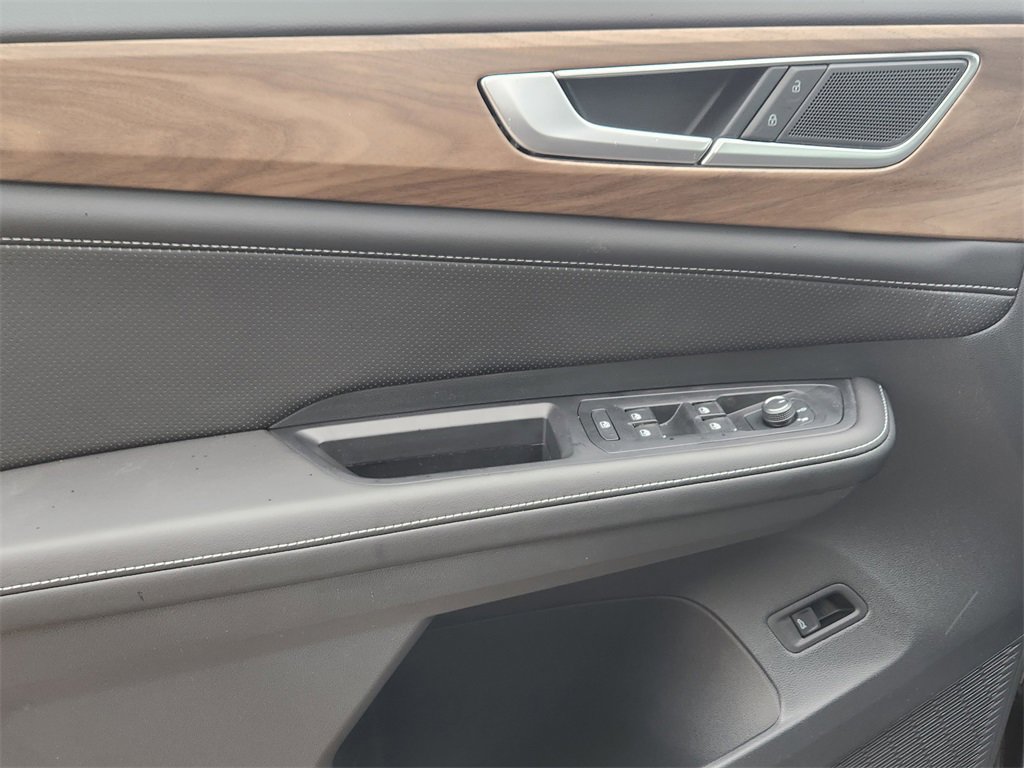 New 2025 Volkswagen Atlas SE image 9