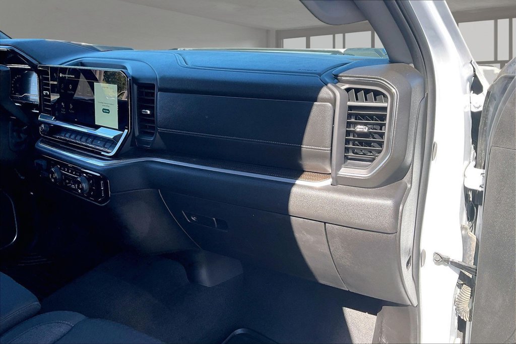 Used 2025 Chevrolet Silverado 2500 LT w/ Convenience Package AWD/4WD image 26