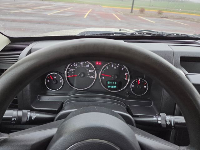 Used 2011 Jeep Liberty Sport AWD/4WD image 21