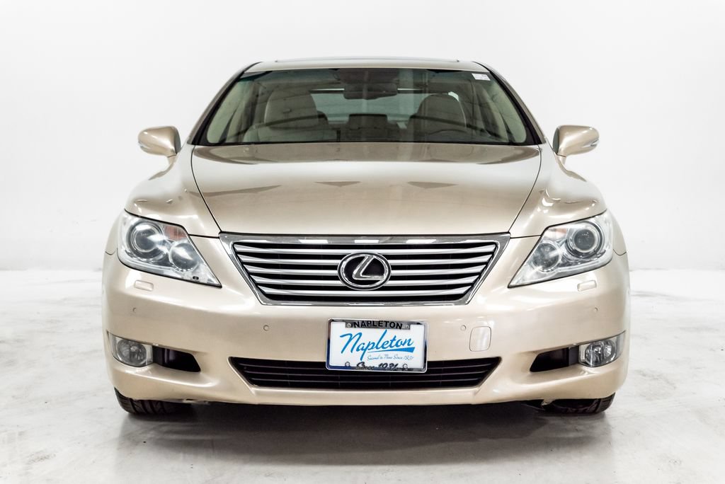 Used 2011 Lexus LS 460 AWD w/ Luxury Value Edition image 4