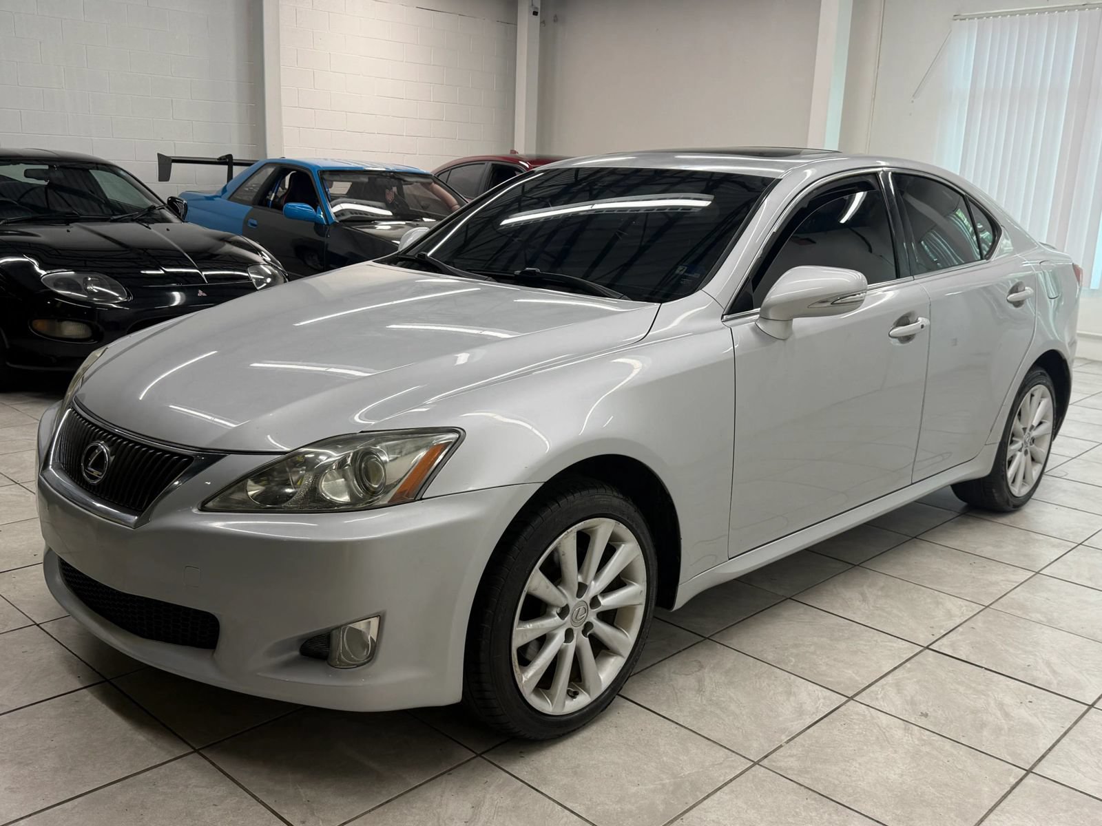 Used 2009 Lexus IS 250 AWD w/ Premium Pkg image 3