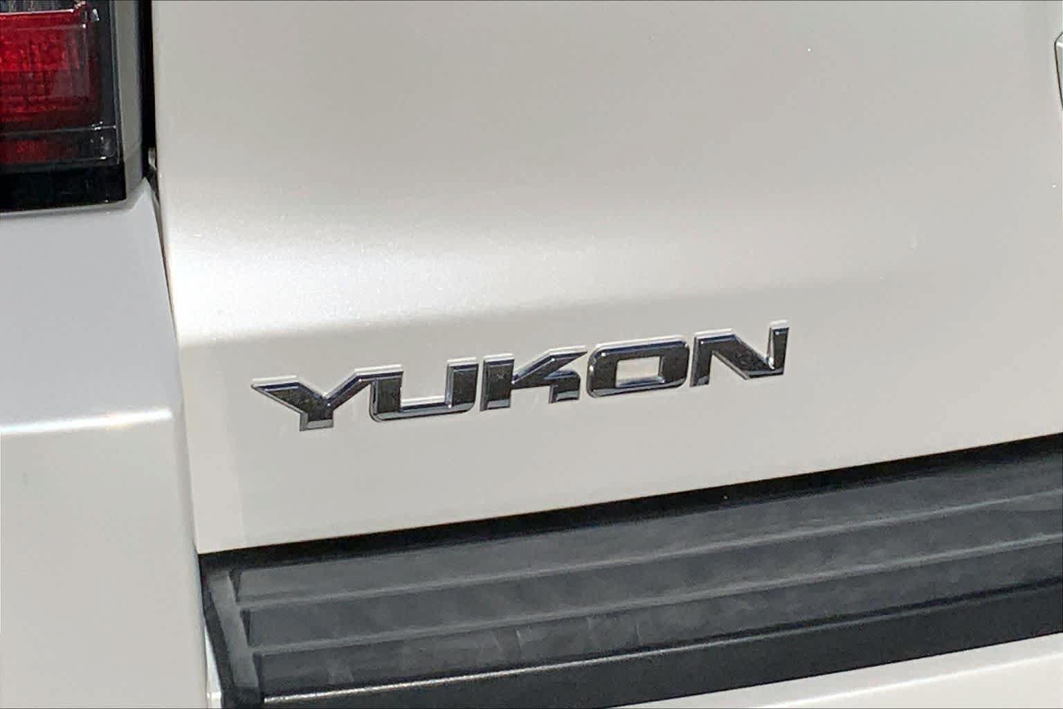 Used 2018 GMC Yukon SLT w/ Open Road Package RWD image 10