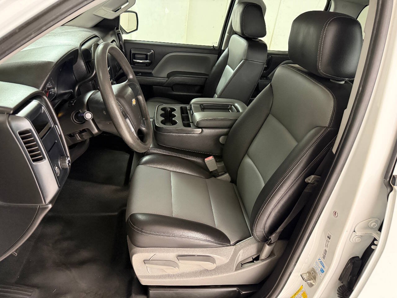 Used 2018 Chevrolet Silverado 1500 W/T RWD image 42