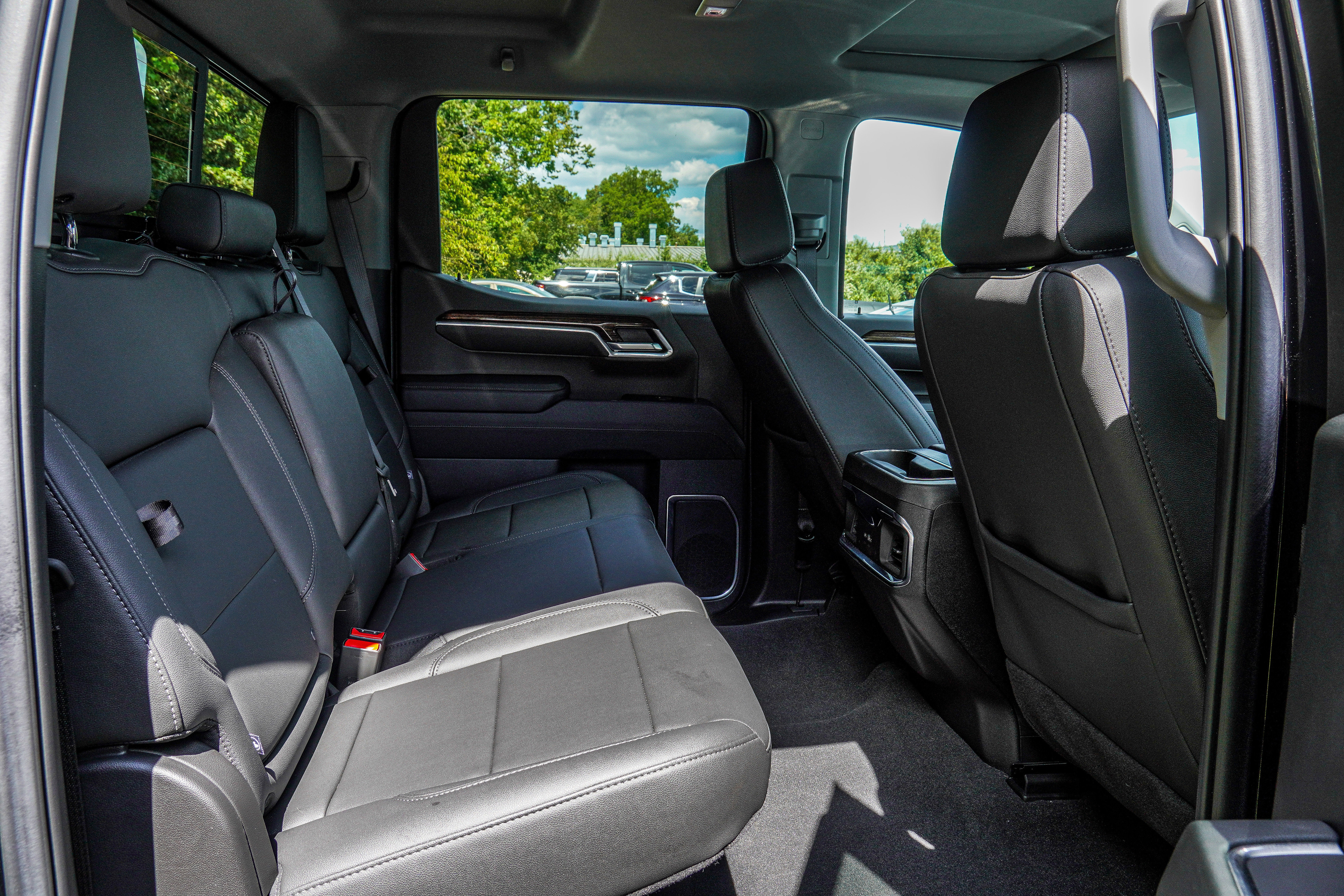 Used 2025 GMC Sierra 1500 Elevation w/ Elevation Premium Package image 34