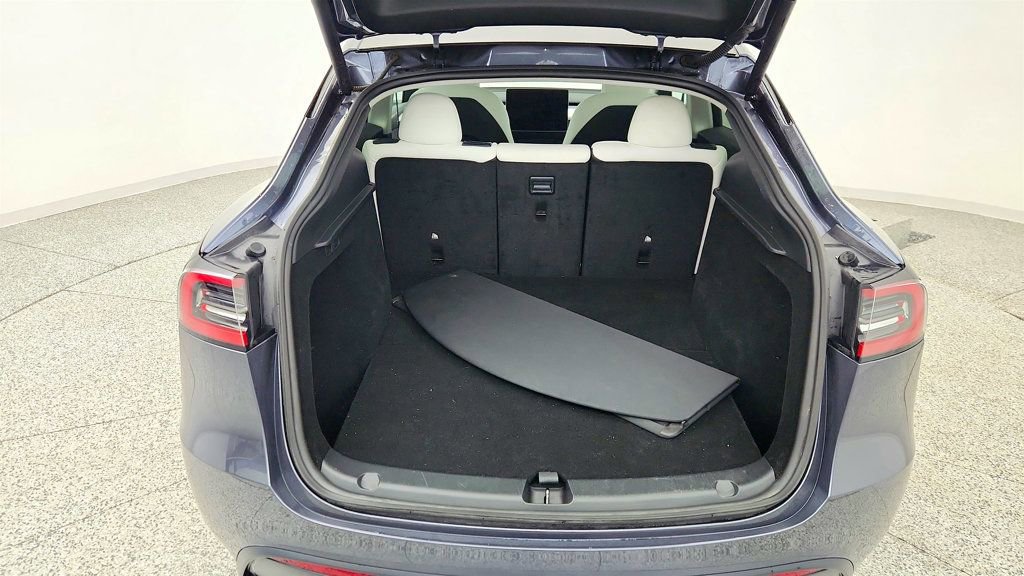 Used 2023 Tesla Model Y Performance image 26