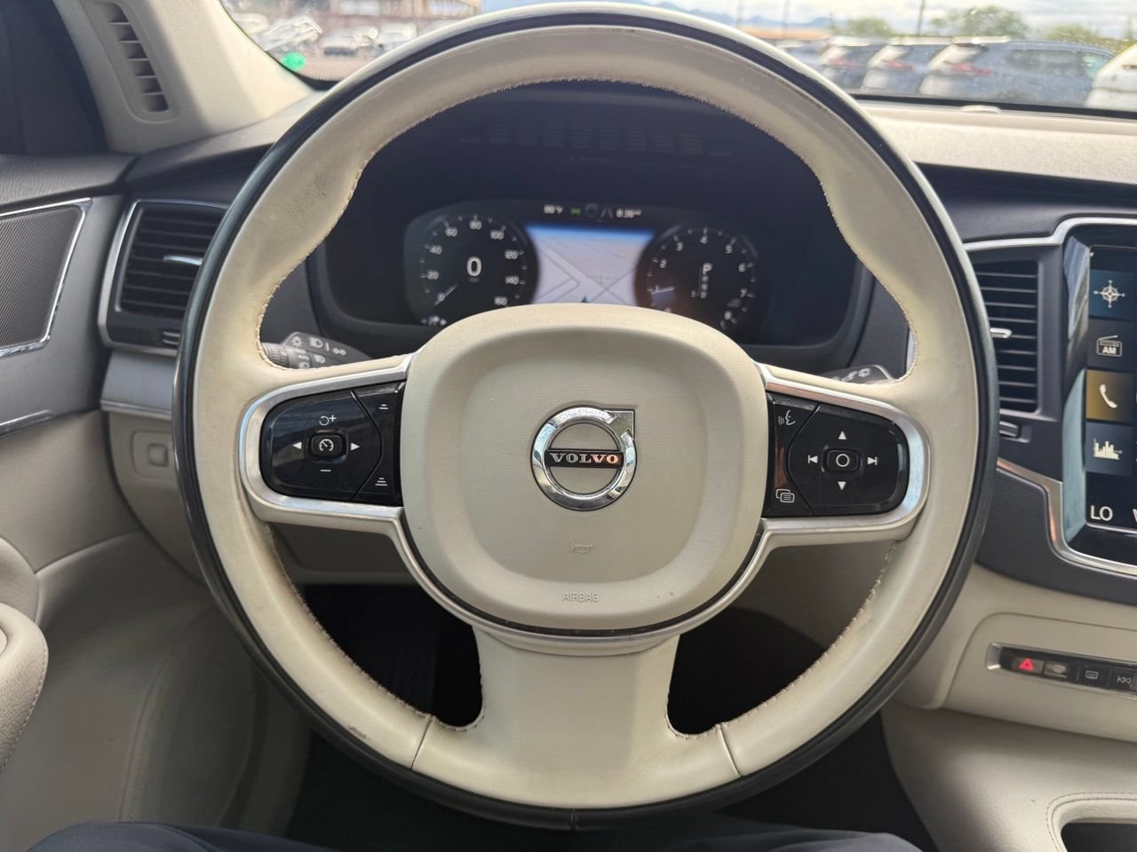 Used 2022 Volvo XC90 T5 Momentum AWD/4WD image 18