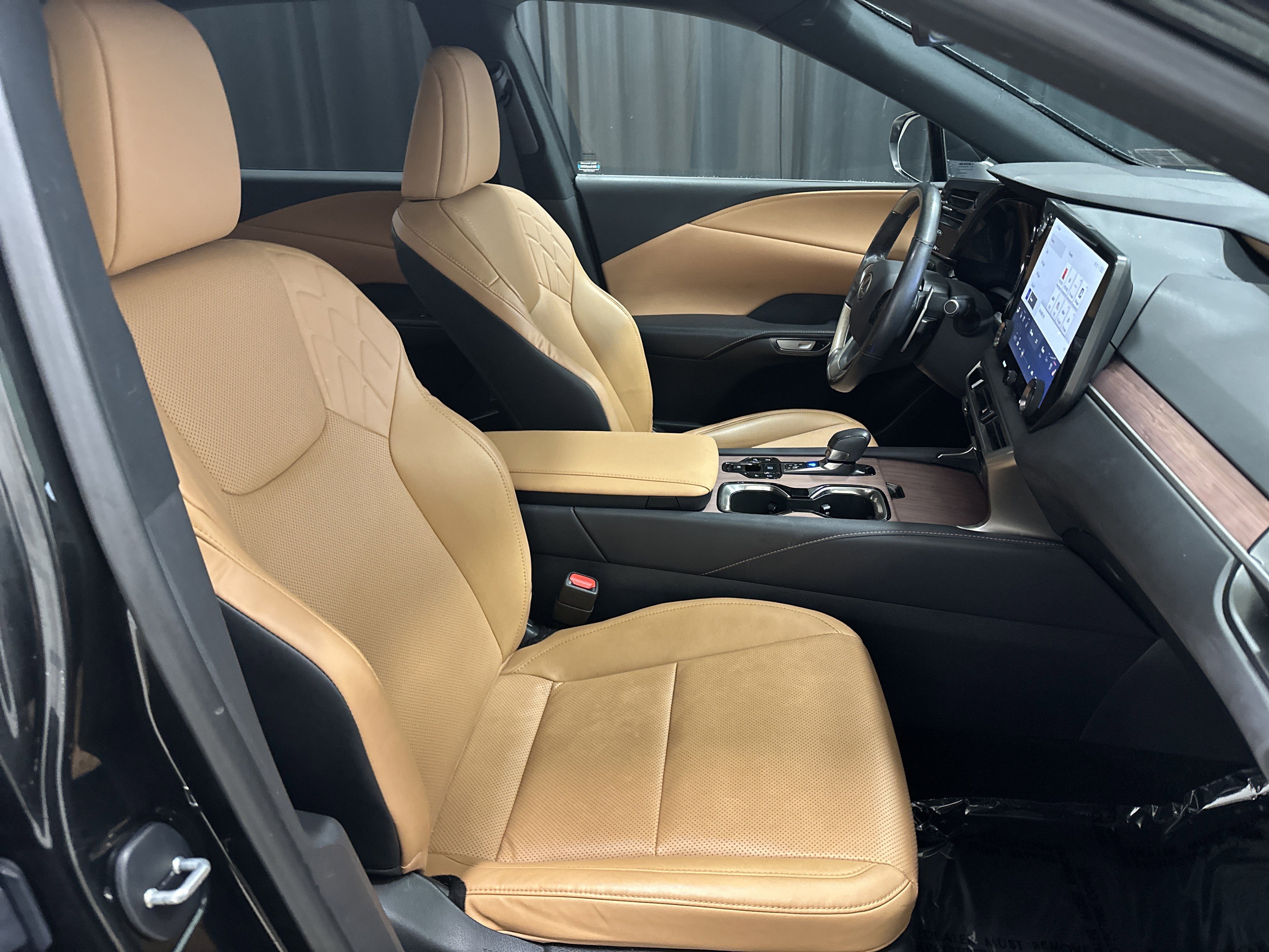 Used 2023 Lexus RX 350 Premium w/ Accessory Package image 33