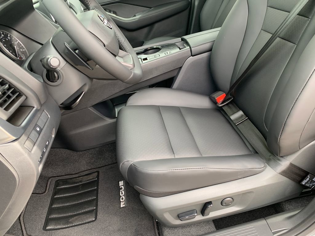 New 2026 Nissan Rogue SV FWD image 21