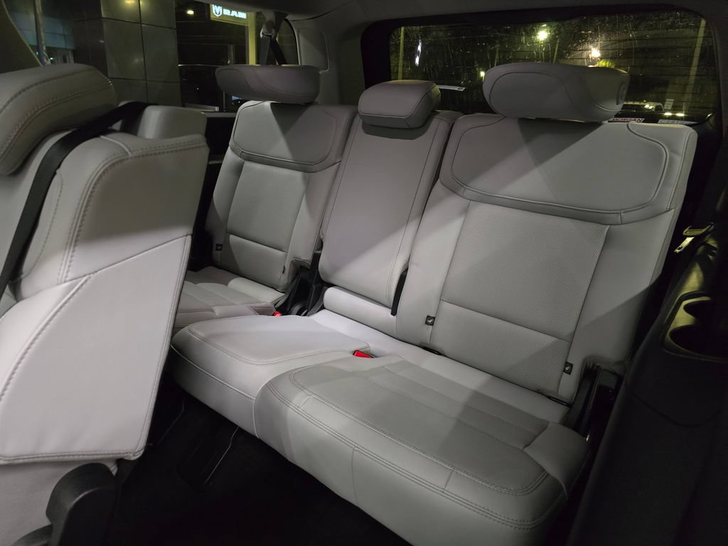 Used 2025 Ford Expedition Max Platinum AWD/4WD image 37