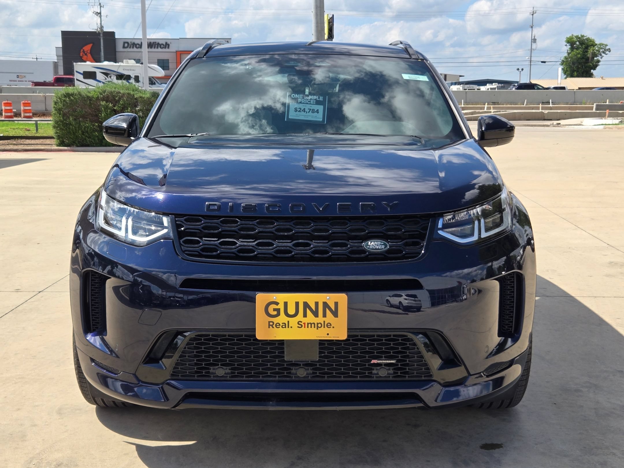 Used 2023 Land Rover Discovery Sport S R-Dynamic AWD/4WD image 2