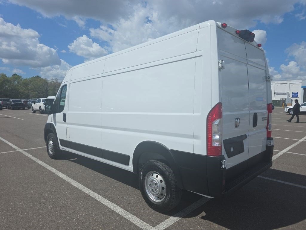 Used 2025 RAM ProMaster 2500 w/ Convenience Group image 7