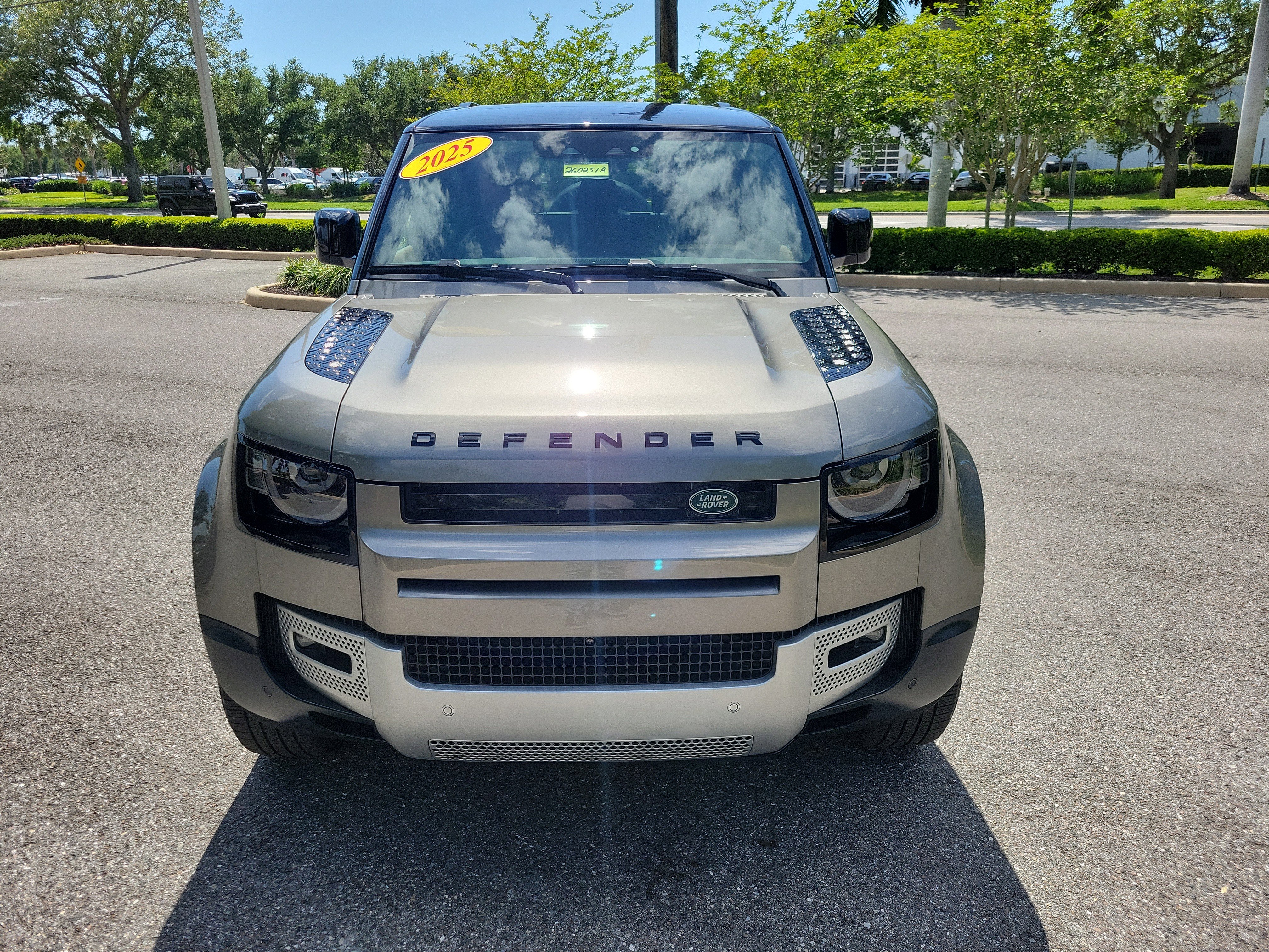 Used 2025 Land Rover Defender 110 S AWD/4WD image 2