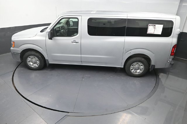 Used 2017 Nissan NV 3500 SV w/ SV Technology Package RWD image 15