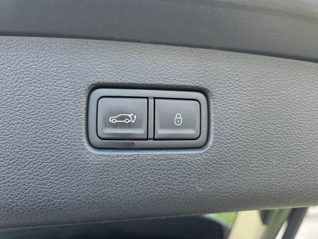 Used 2024 Genesis GV80 2.5T image 17