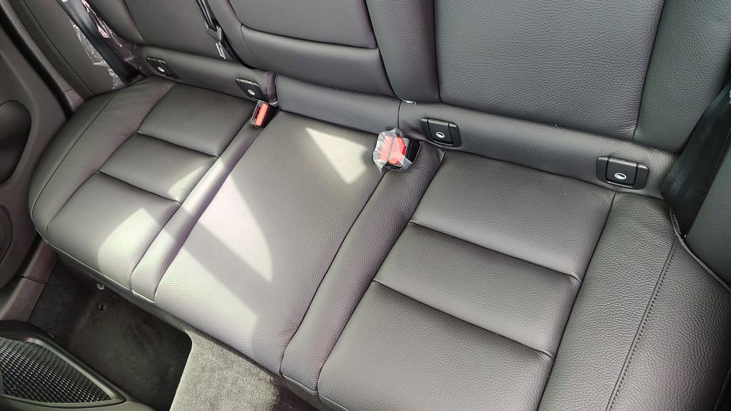 New 2026 Volvo V60 B5 Cross Country Plus w/ Protection Package Premier image 31