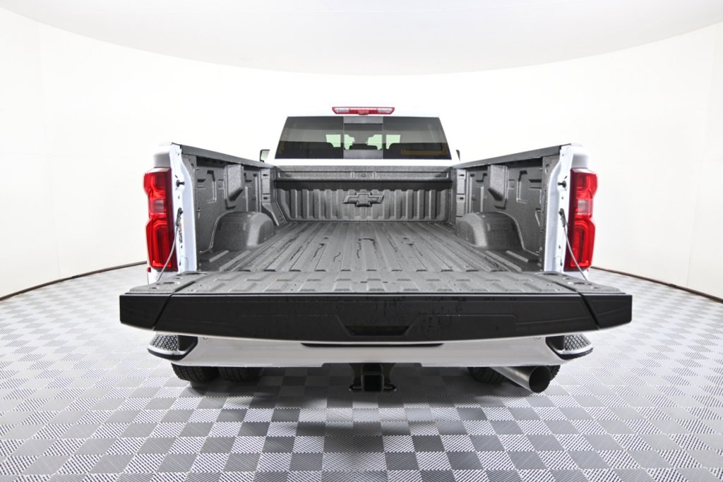 New 2026 Chevrolet Silverado 3500 High Country w/ High Country Premium Package image 5
