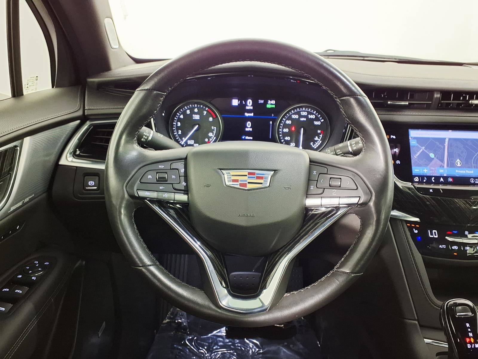 Certified 2023 Cadillac XT6 Premium Luxury w/ Technology Package FWD image 16