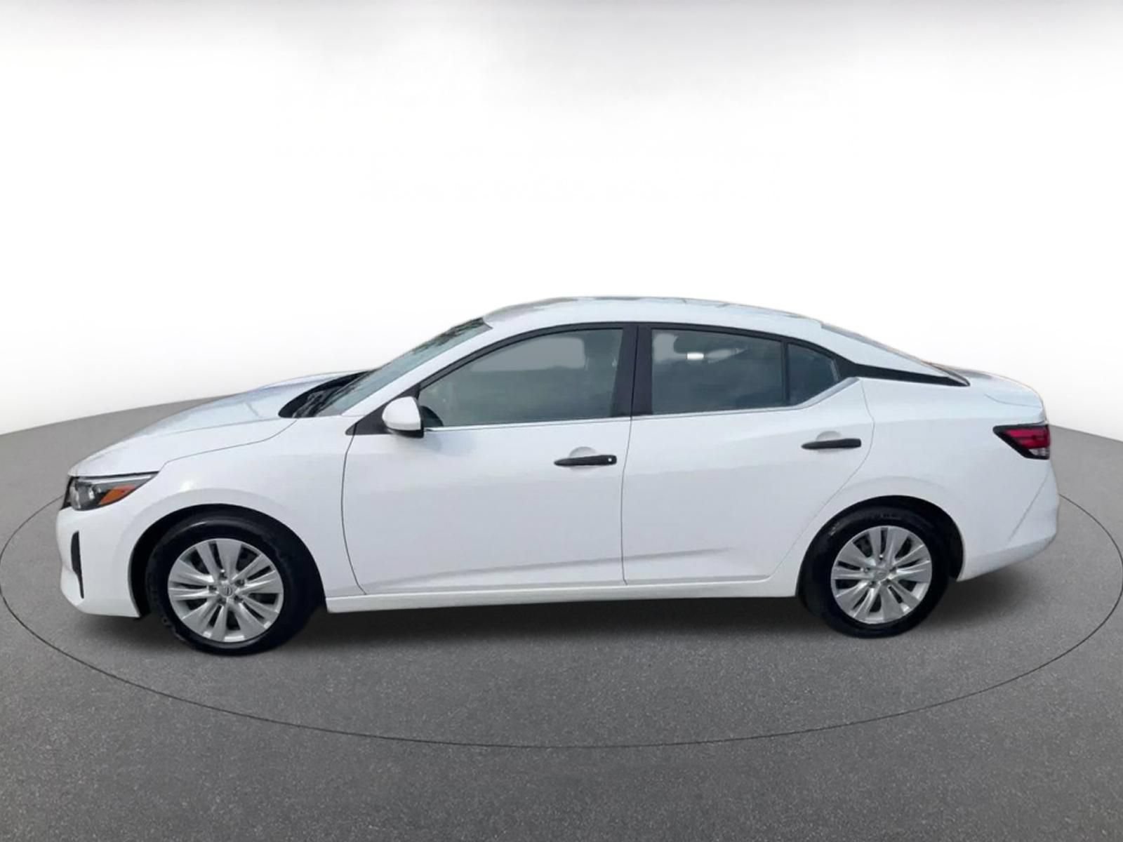 Used 2025 Nissan Sentra S FWD image 7