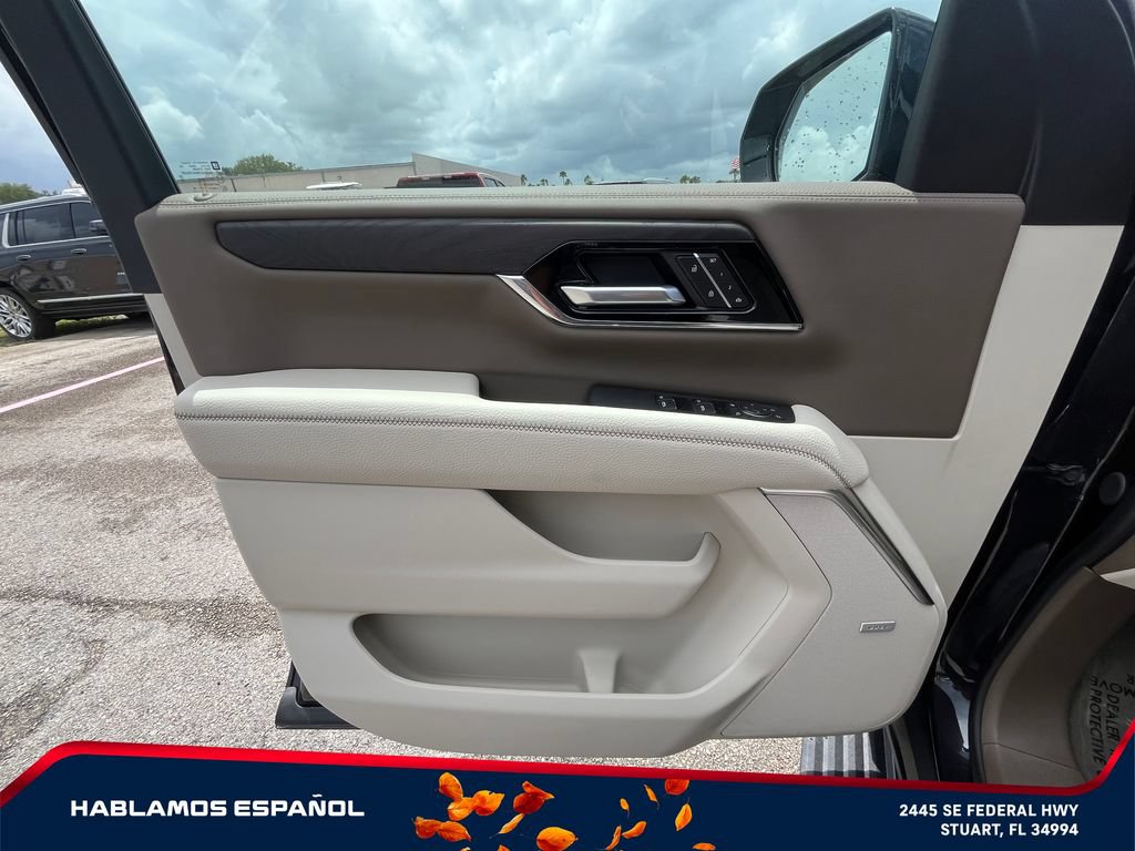 New 2026 GMC Yukon XL Denali w/ Denali Reserve Package AWD/4WD image 24