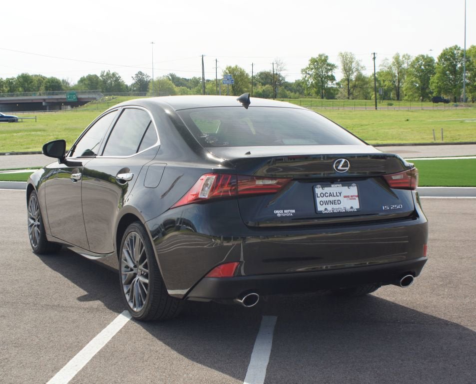 Used 2015 Lexus IS 250 w/ Navigation System Package RWD image 19