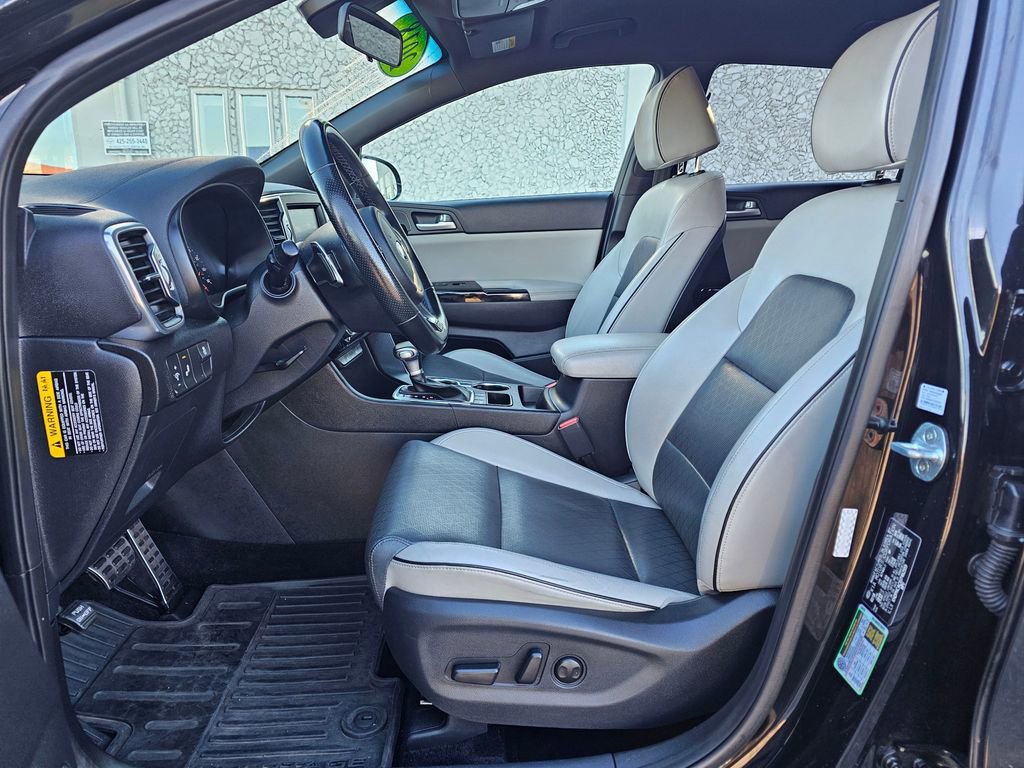 Used 2018 Kia Sportage EX w/ EX Sport Appearance Package image 17