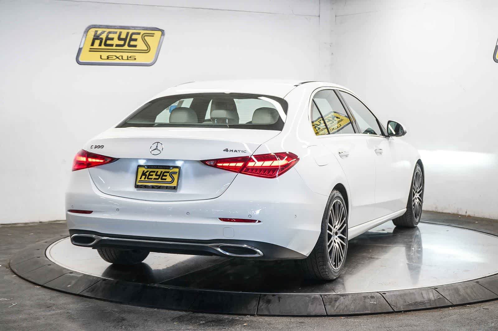 Used 2025 Mercedes-Benz C 300 4MATIC Sedan image 7
