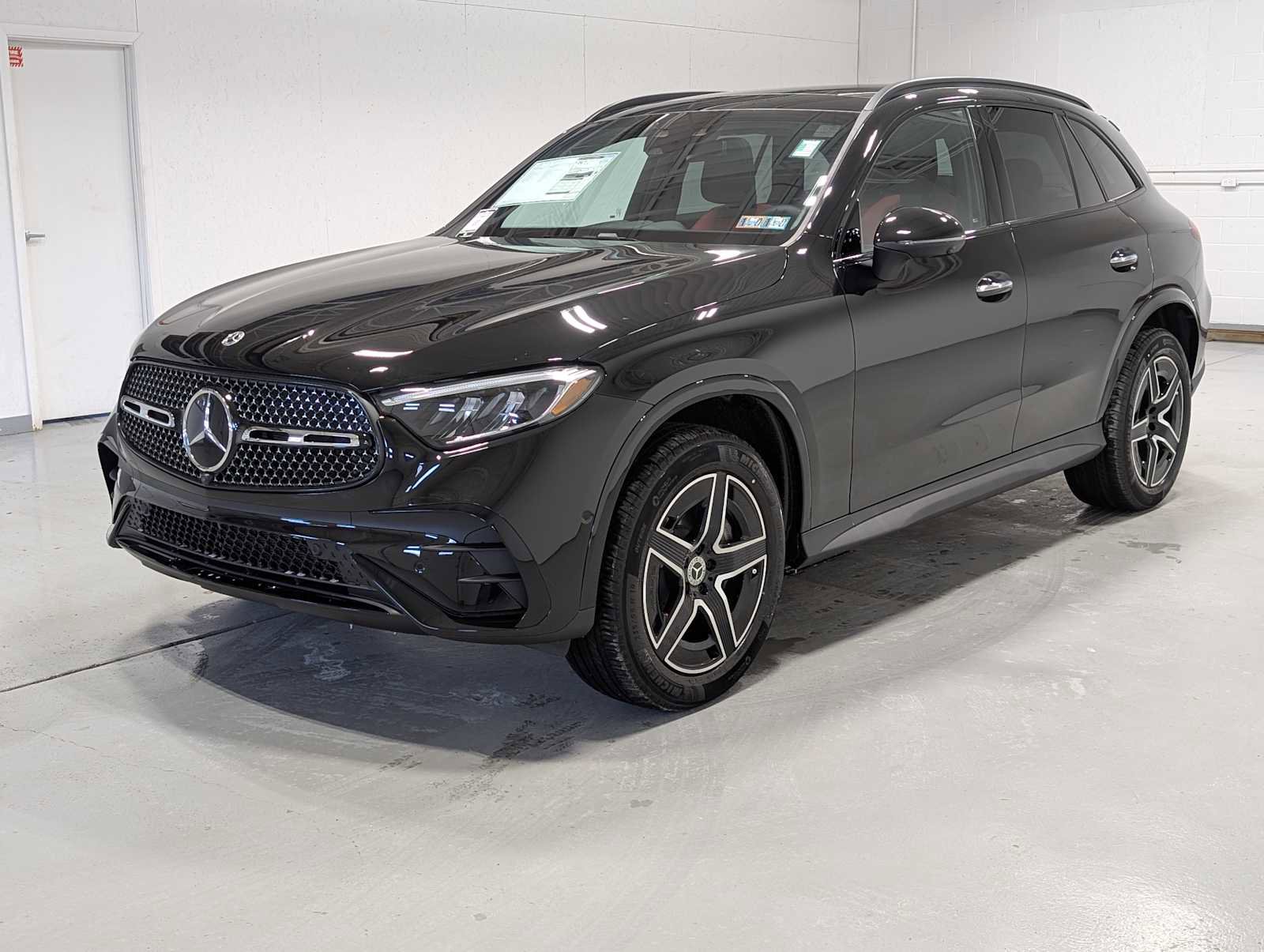 New 2026 Mercedes-Benz GLC 300 4MATIC image 1
