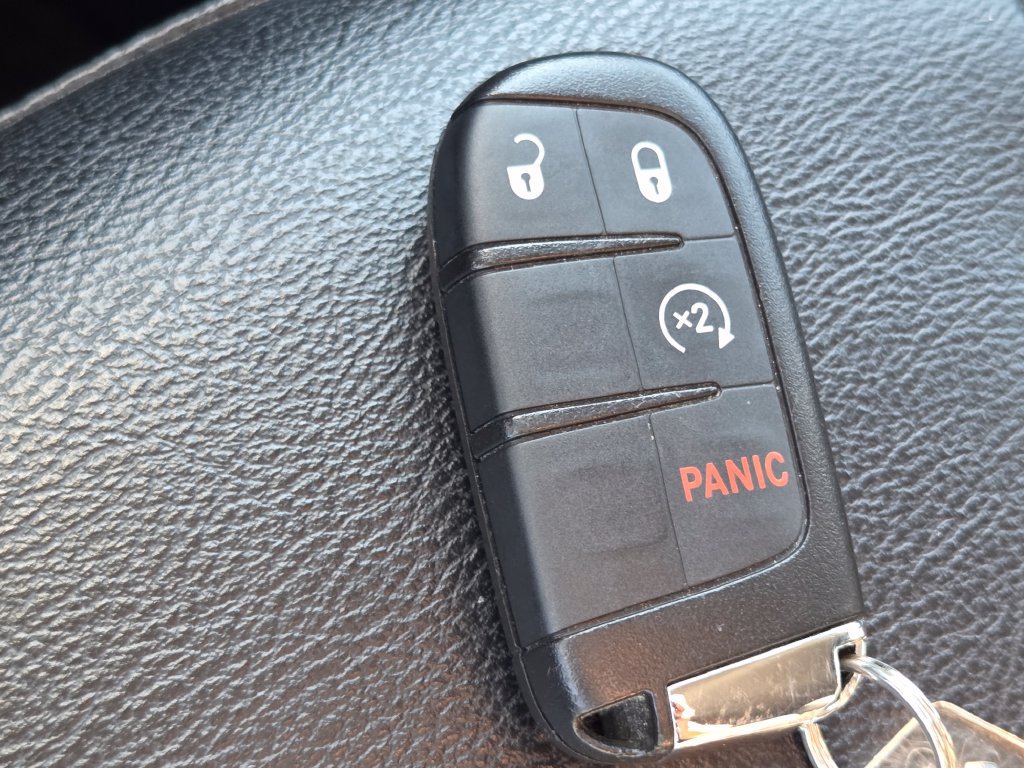 Used 2019 Jeep Compass Latitude w/ Popular Equipment Group AWD/4WD image 34