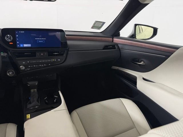 Certified 2025 Lexus ES 300h w/ Premium Package FWD image 35