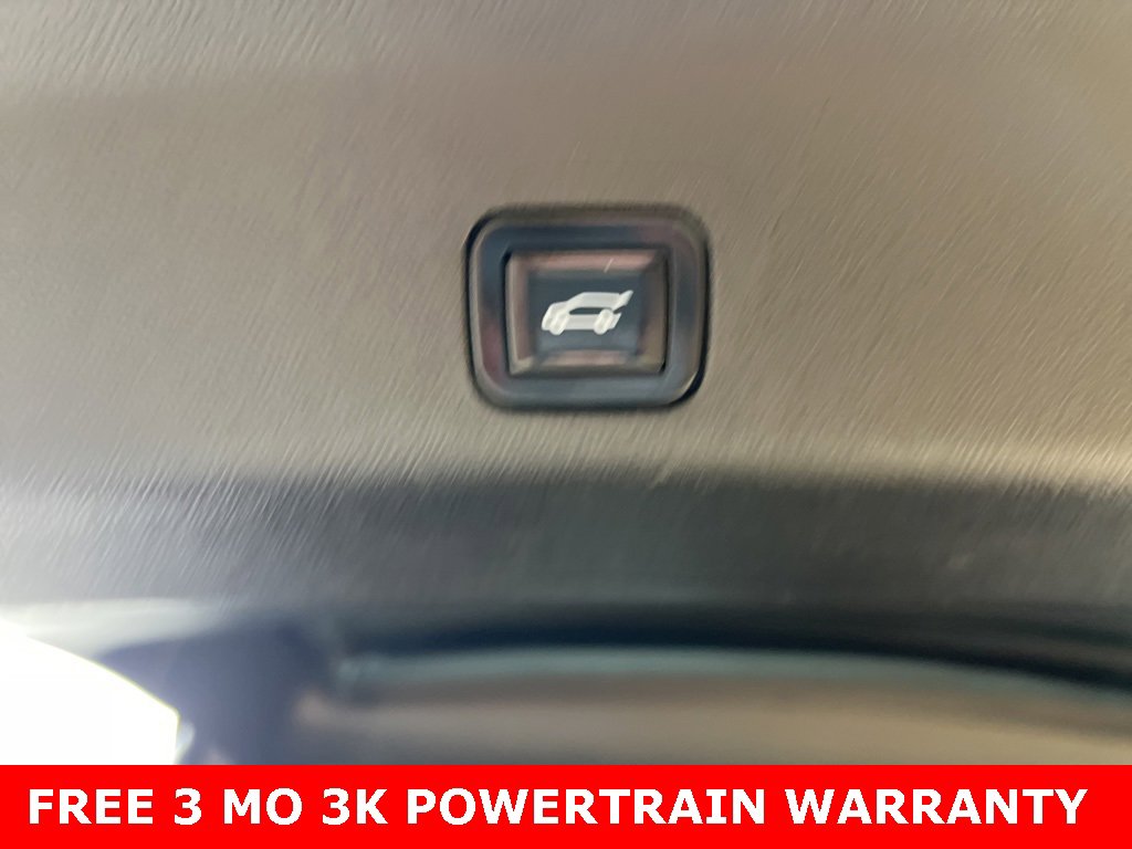 Used 2022 GMC Yukon XL SLT image 26