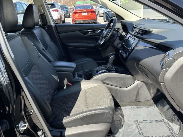 Used 2022 Nissan Rogue Sport SV w/ Technology Package image 21