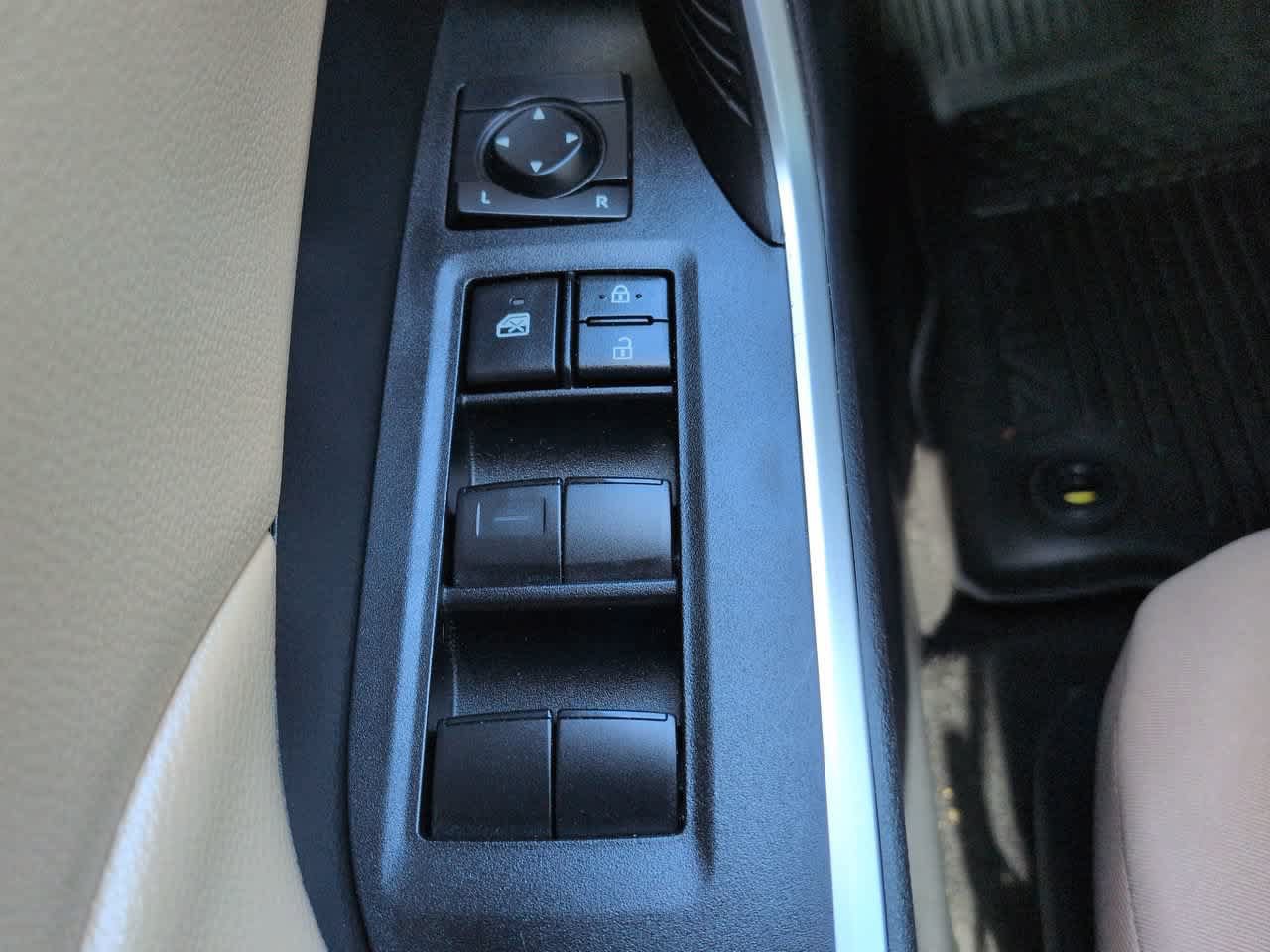 Certified 2024 Toyota RAV4 LE FWD image 21