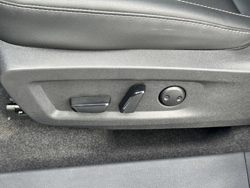 Used 2025 Nissan Murano SL AWD/4WD image 16