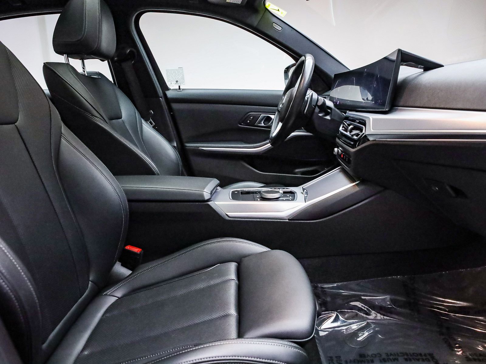 Used 2024 BMW 330i xDrive Sedan w/ Convenience Package AWD/4WD image 18