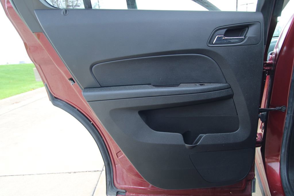 Used 2016 Chevrolet Equinox LT w/ Convenience Package image 34