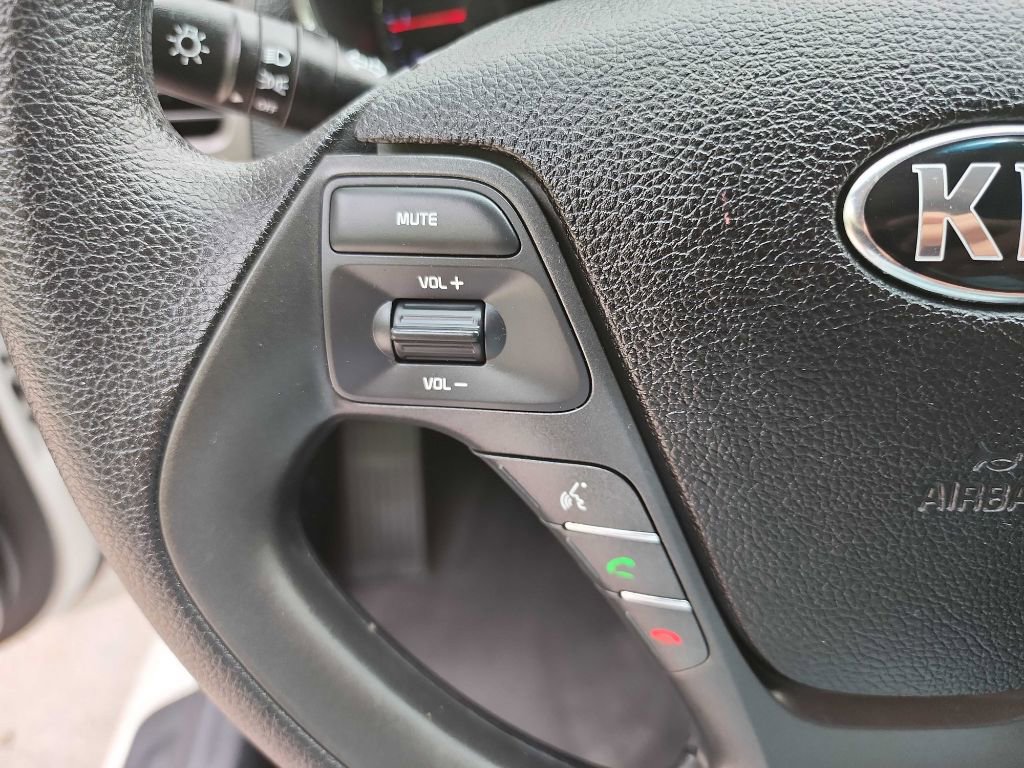 Used 2016 Kia Forte LX FWD image 13