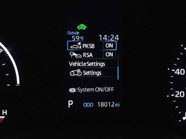 Used 2023 Toyota Sienna XLE image 24