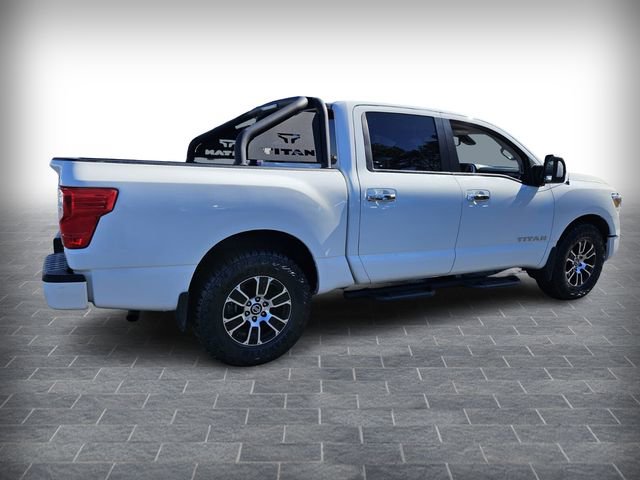 Used 2021 Nissan Titan SV w/ SV Convenience Package image 5